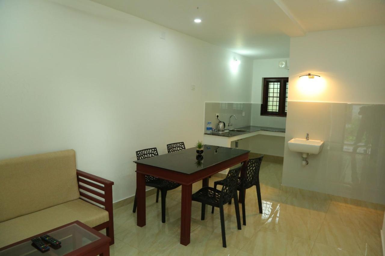 Grace Mary Residency Hotel Nedumbassery Exterior foto
