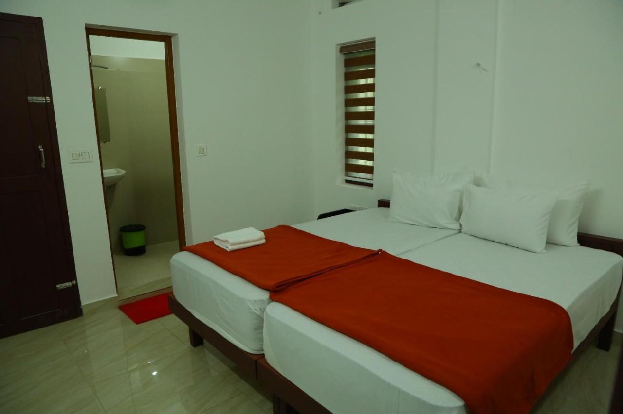 Grace Mary Residency Hotel Nedumbassery Exterior foto
